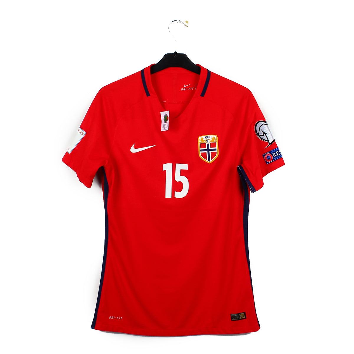 MAILLOT DE FOOTBALL NATIONAL NORVÈGE 2010/2011 UMBRO TAILLE L NEUF..s MAILLOT DE FOOTBALL NATIONAL NORVÈGE 2010/2011 UMBRO TAILLE L NEUF..s