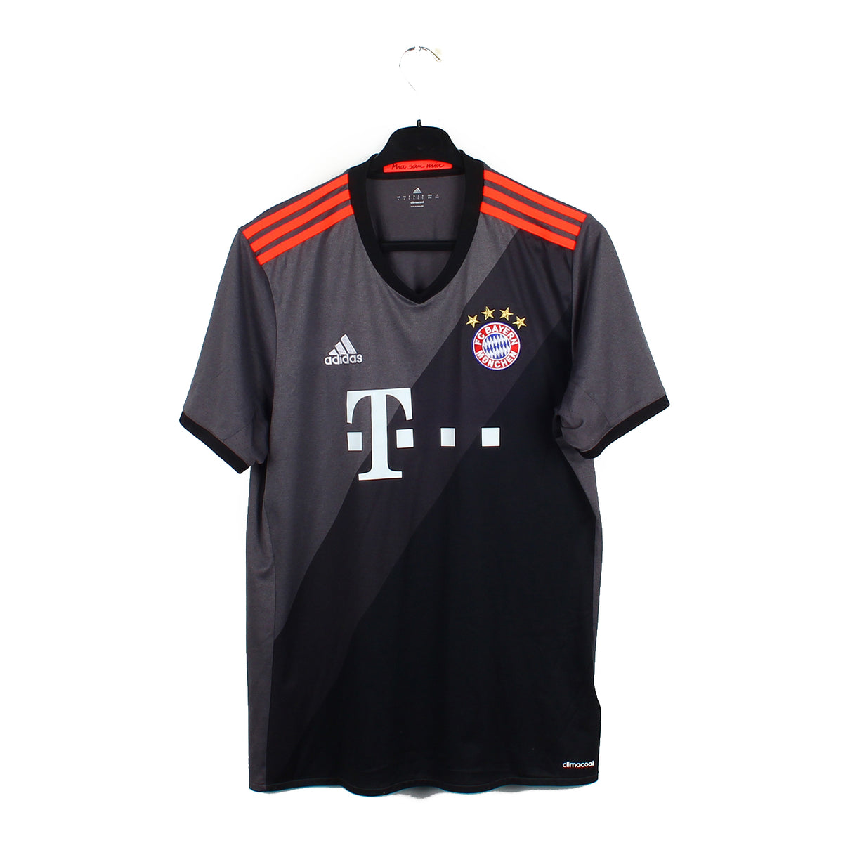 adidas dévoile les maillots 2016-2017 du Bayern Munich