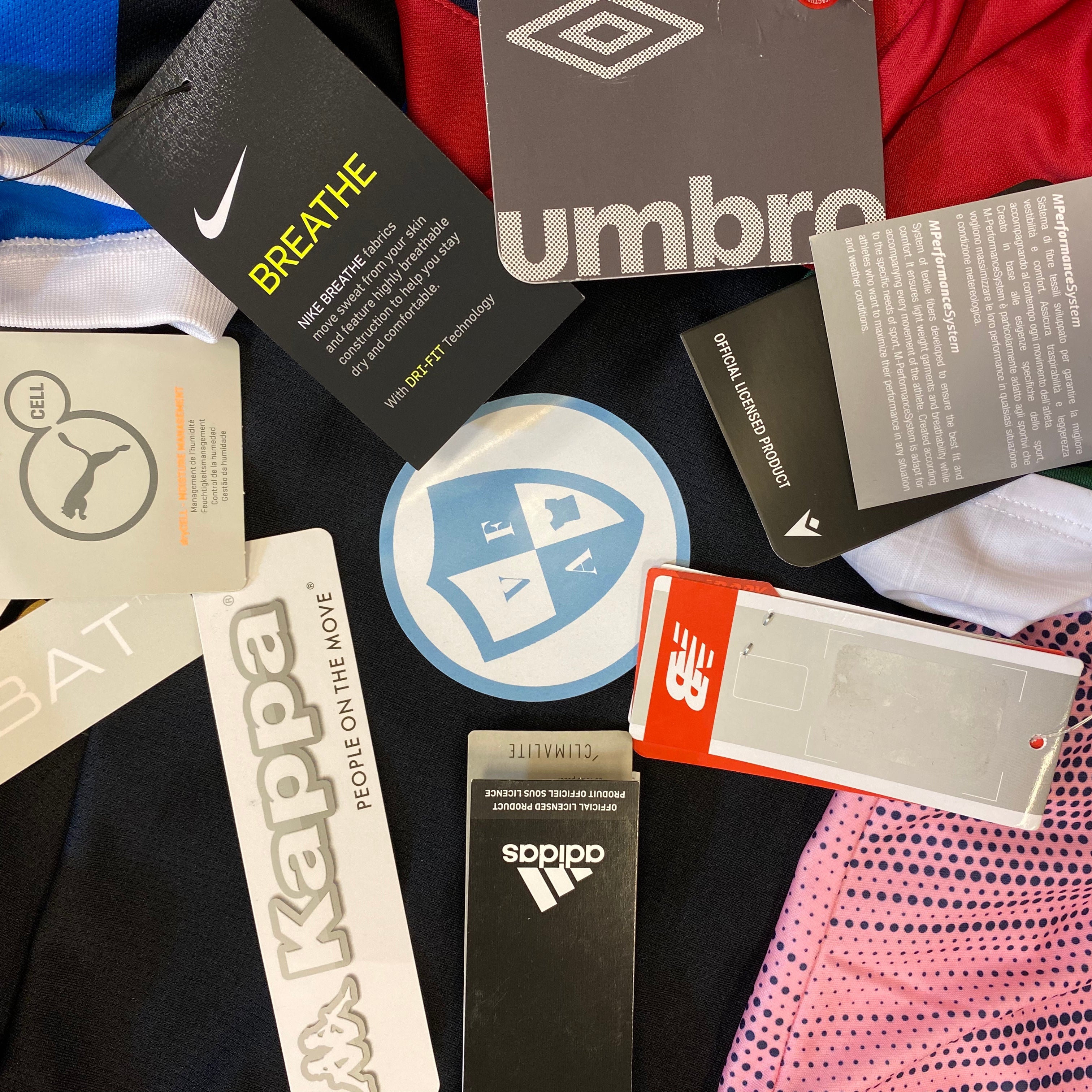 Maillots neufs Image