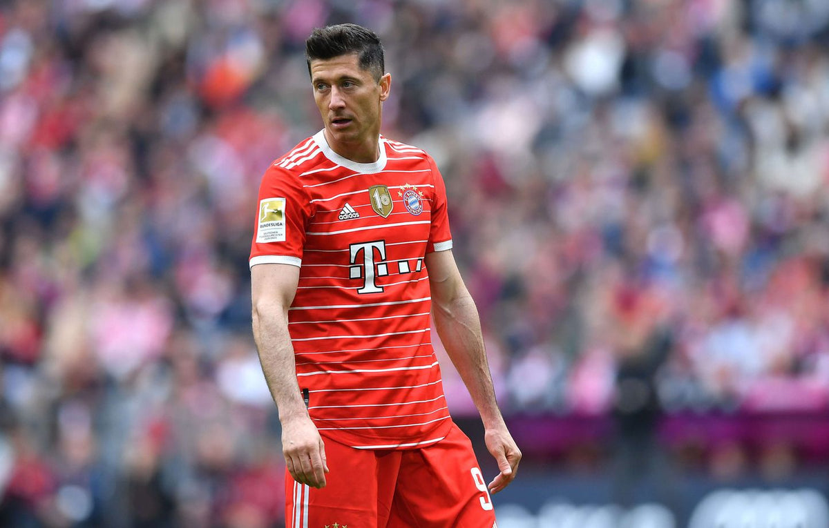 2022/23 - Bayern Munich - Lewandowski #9 (2XL) *vs Stuttgart*