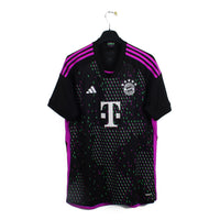 2023/24 - Bayern Munich - Gnabry #7 (L)