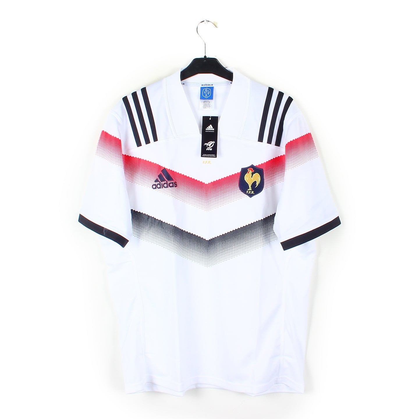 Le nouveau maillot de l'équipe de France de rugby dévoilé Le nouveau maillot de l'équipe de France de rugby dévoilé
