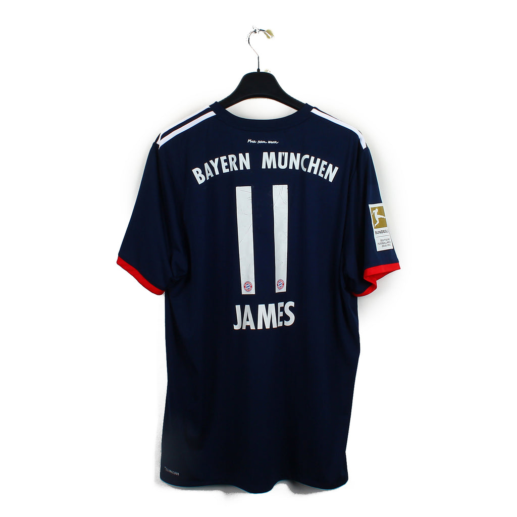 2017/18 - Bayern Munich - James #11 (XL)