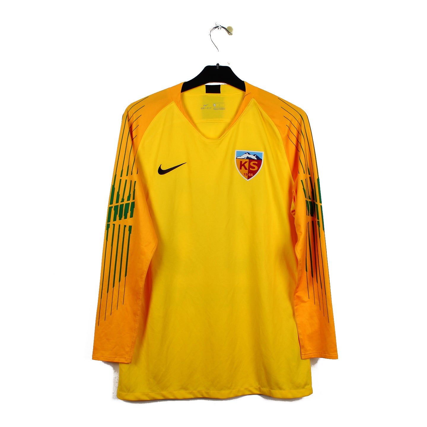 Maillot de football al-nassr 23/24 RONALDO 7 taille S / M (Neuf avec Maillot de football al-nassr 23/24 RONALDO 7 taille S / M (Neuf avec
