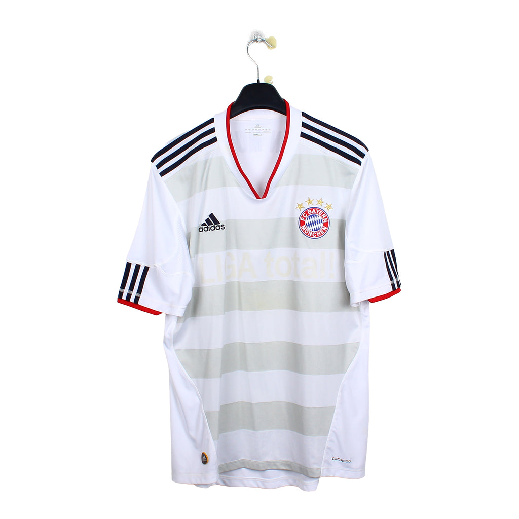 2010/11 - Bayern Munich (L)