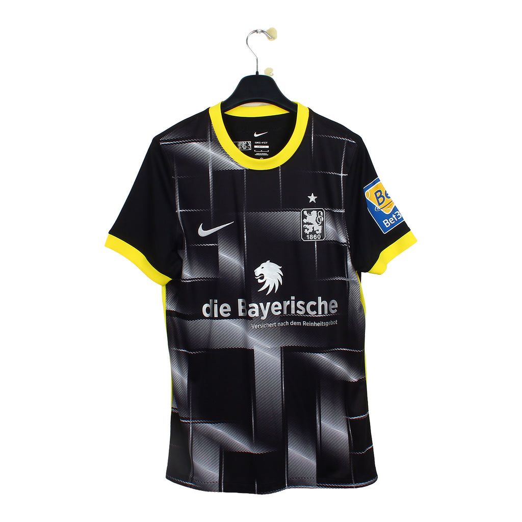2022/23 - 1860 Munich (M)