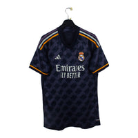 2023/24 - Real Madrid - Kross #8 (L)