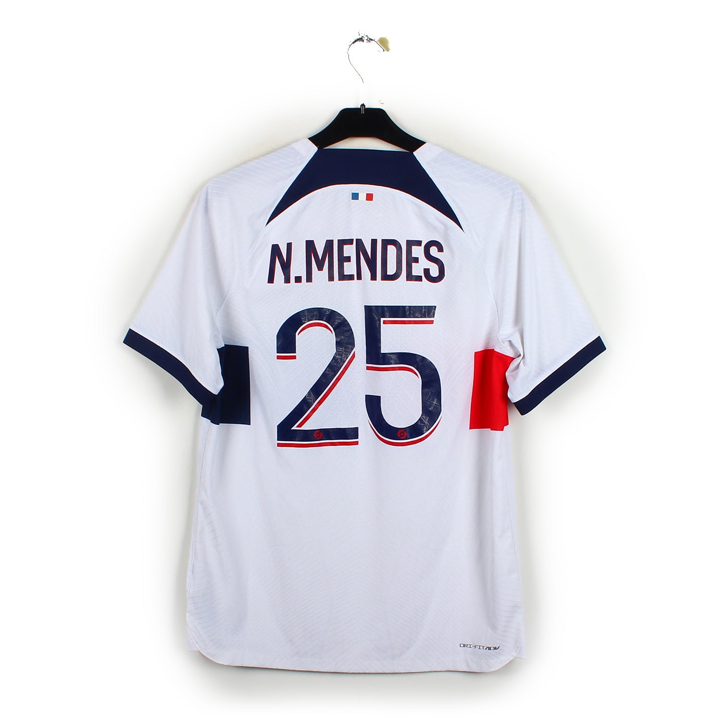 2023/24 - PSG - N.Mendes #25 (M) [pro]