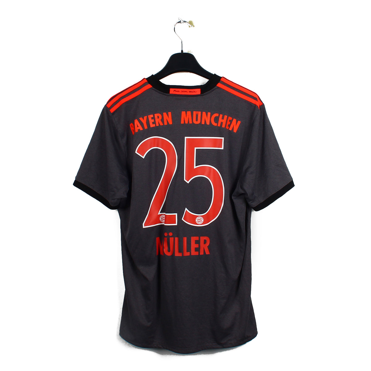 2016/17 - Bayern Munich - Muller #25 (L)