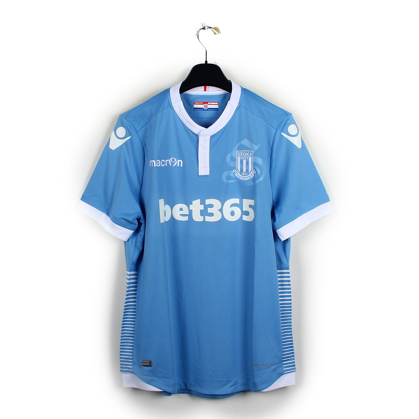 2016/17 - Stoke City (L)