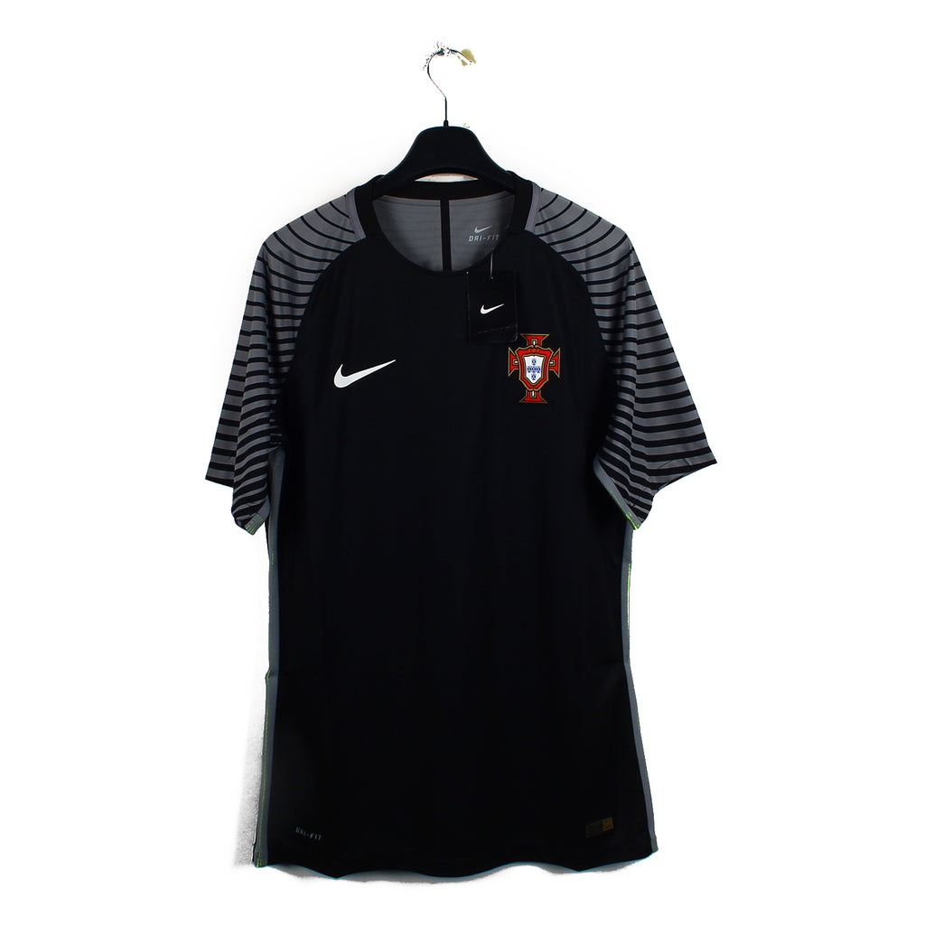 2016 - Portugal (L) [stock pro]
