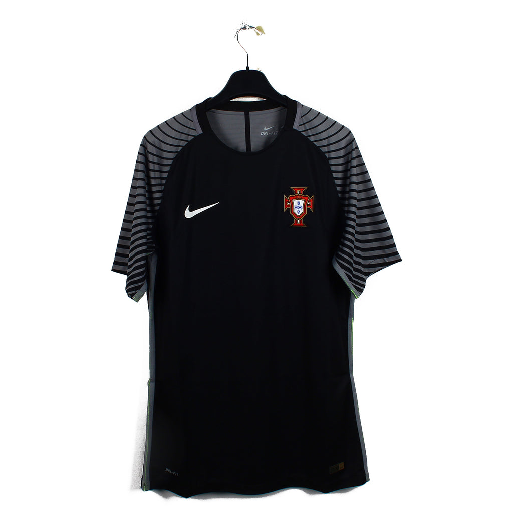 2016 - Portugal (L) [stock pro]