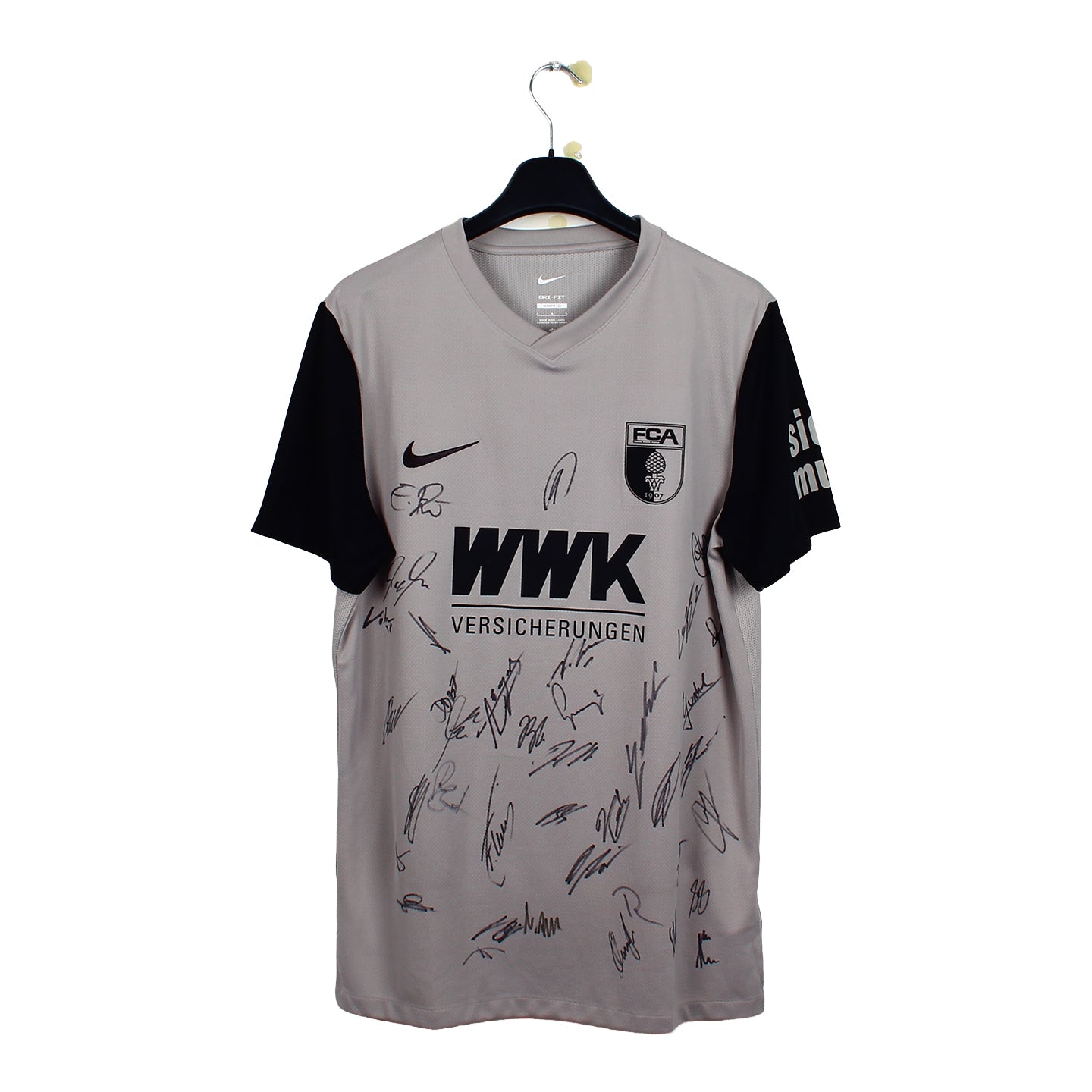 2022/23 - Augsburg FC (L) *signé*