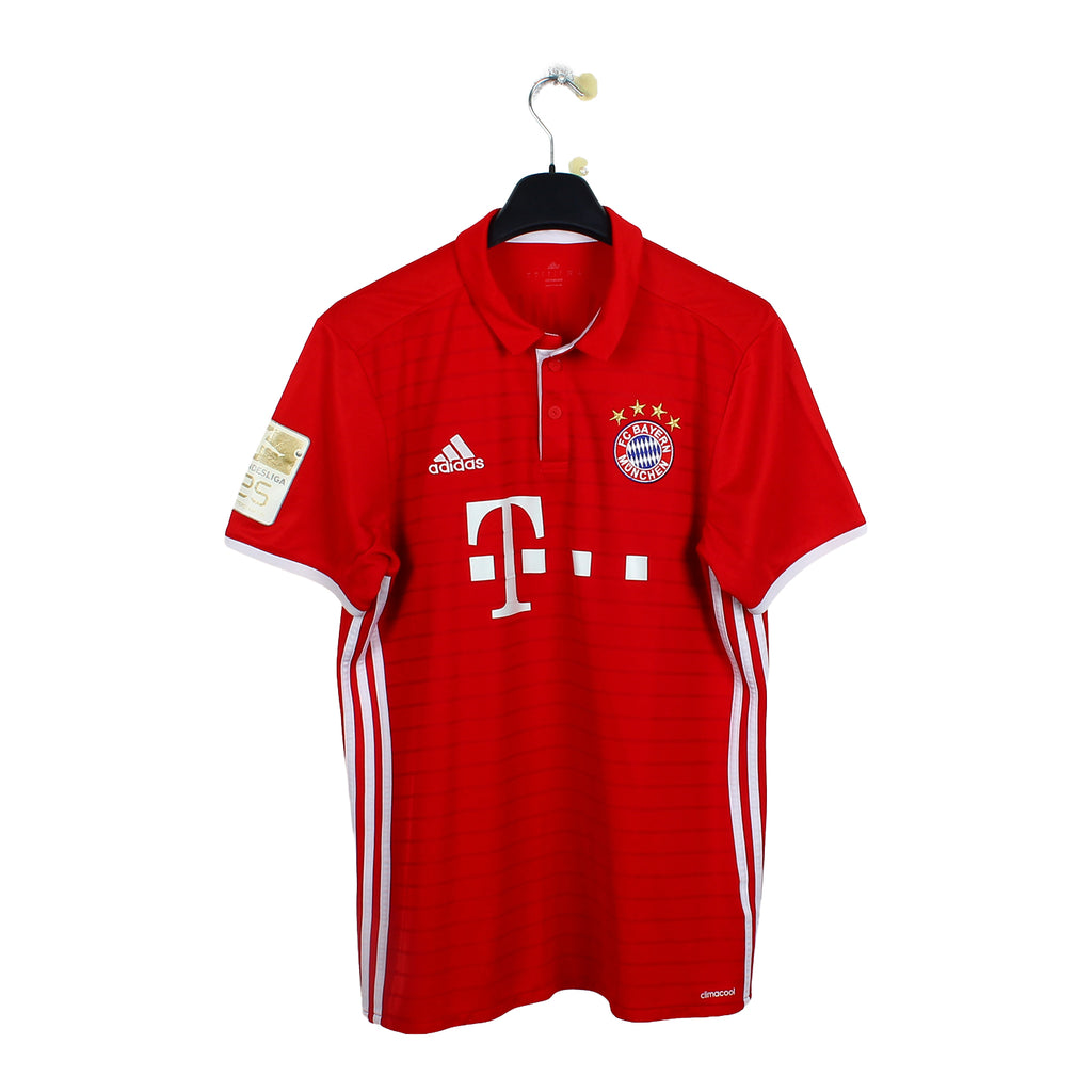 2016/17 - Bayern Munich (L)