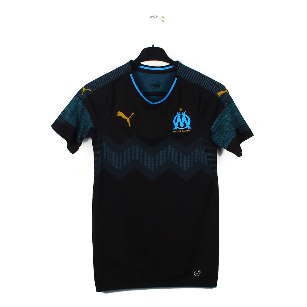 2018/19 - OM (M) [stock pro]