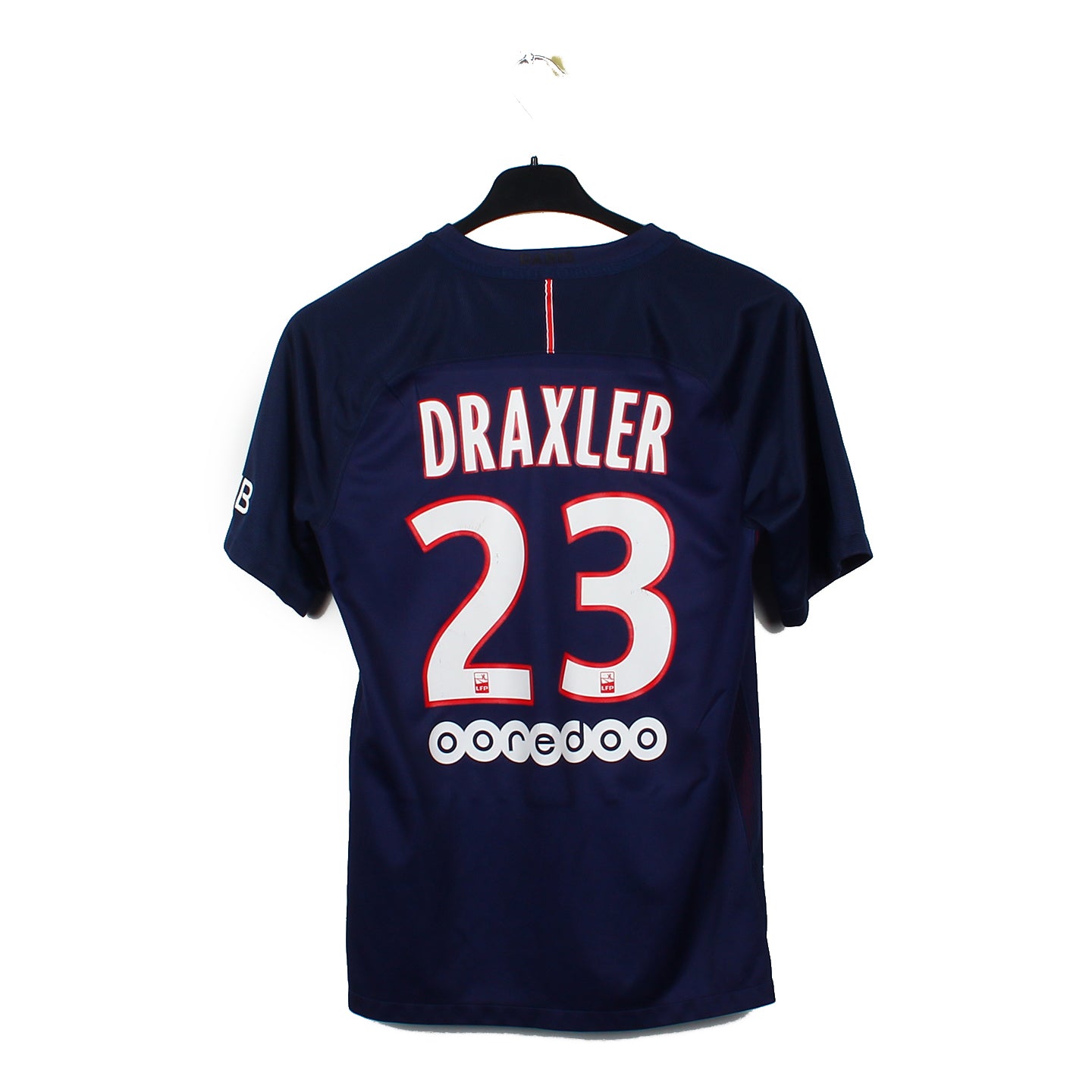 Club : Une partie du maillot Europe 2016/2017 du PSG révélé Club : Une partie du maillot Europe 2016/2017 du PSG révélé
