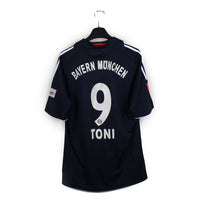 2008/10 - Bayern Munich - Toni #9 (L)