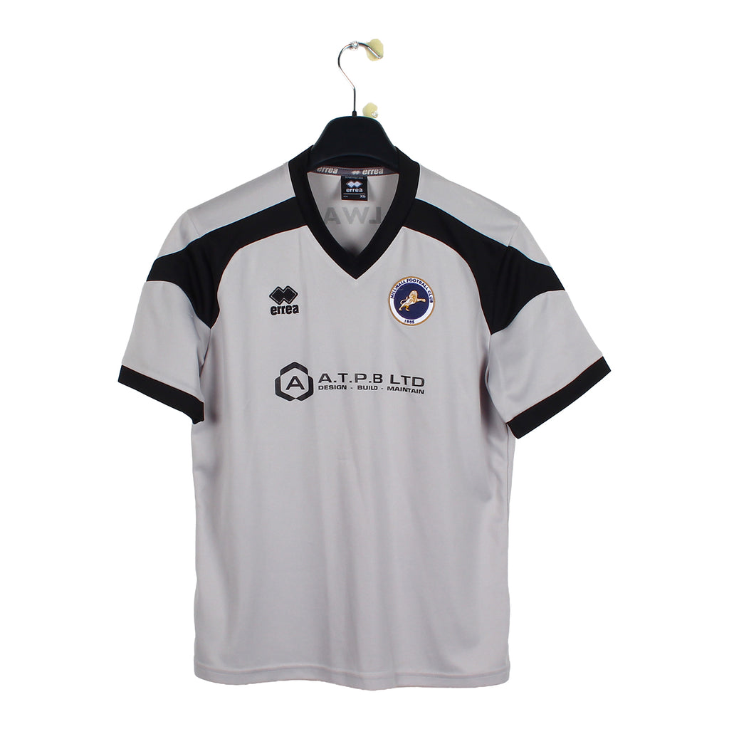 2016/17 - Millwall (XS)
