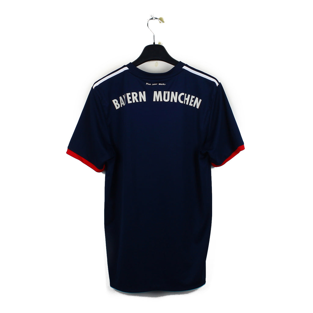 2017/18 - Bayern Munich (M) + short