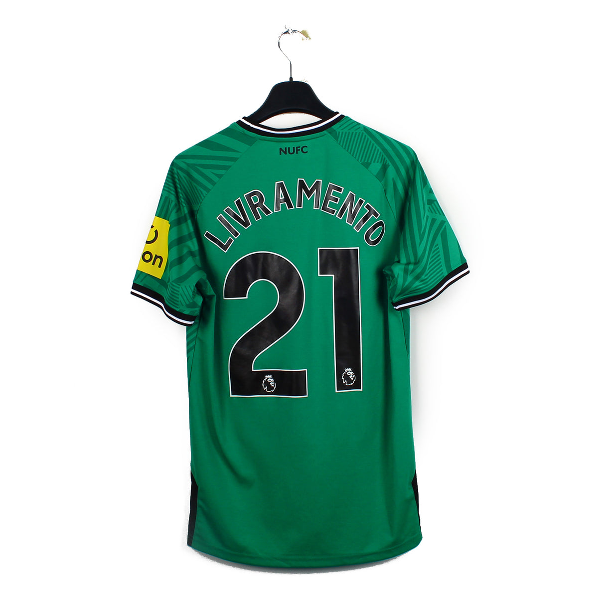 2023/24 - Newcastle - Livramento #21 (M)