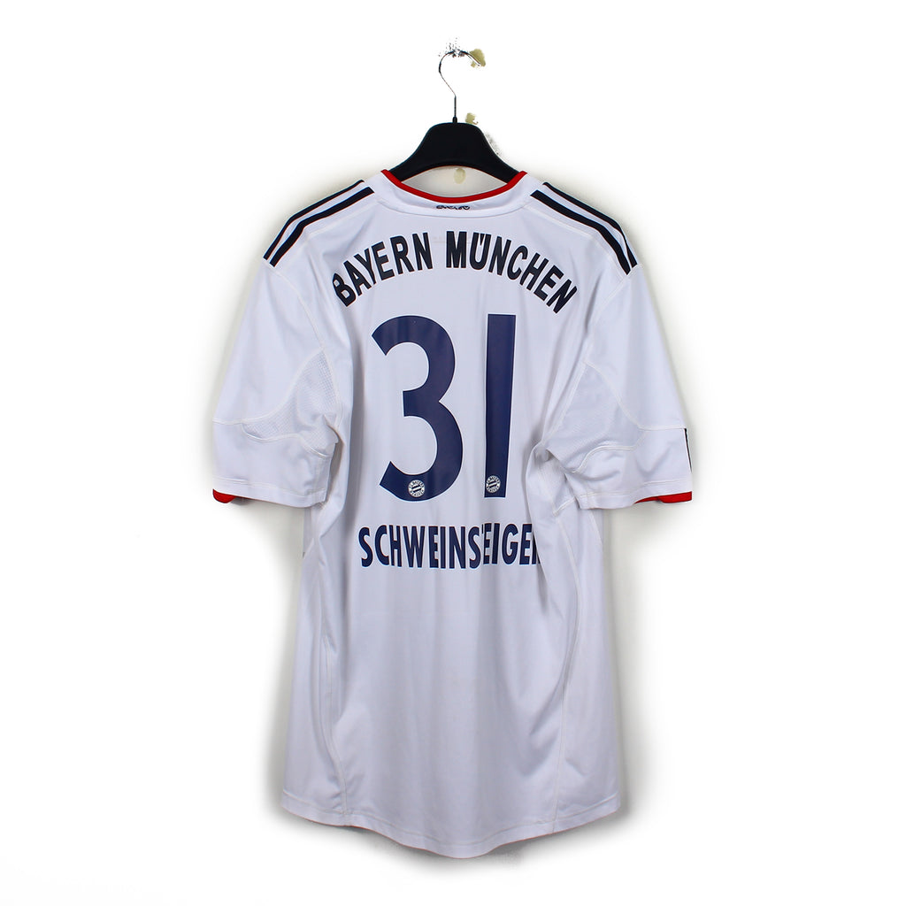 2010/11 - Bayern Munich - Schweinsteiger #31 (XL)