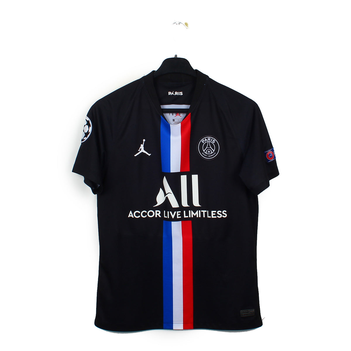 Un flocage rose sur le 3e maillot du PSG Un flocage rose sur le 3e maillot du PSG