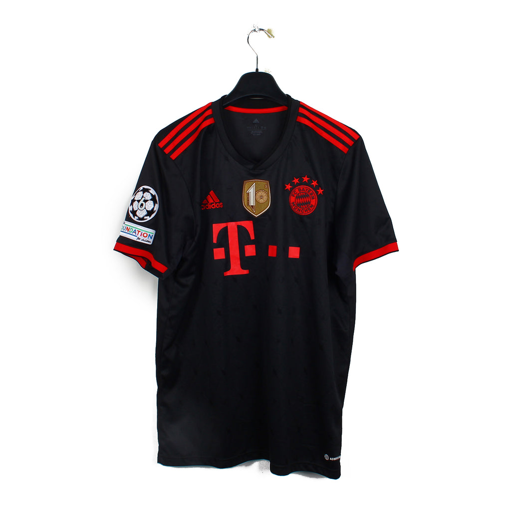 2022/23 - Bayern Munich - De Ligt #4 (L)