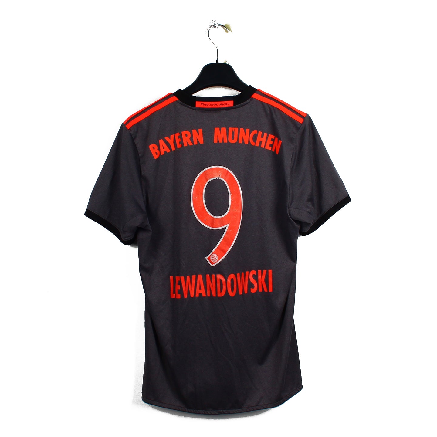 2016/17 - Bayern Munich - Lewandowski #9 (M)