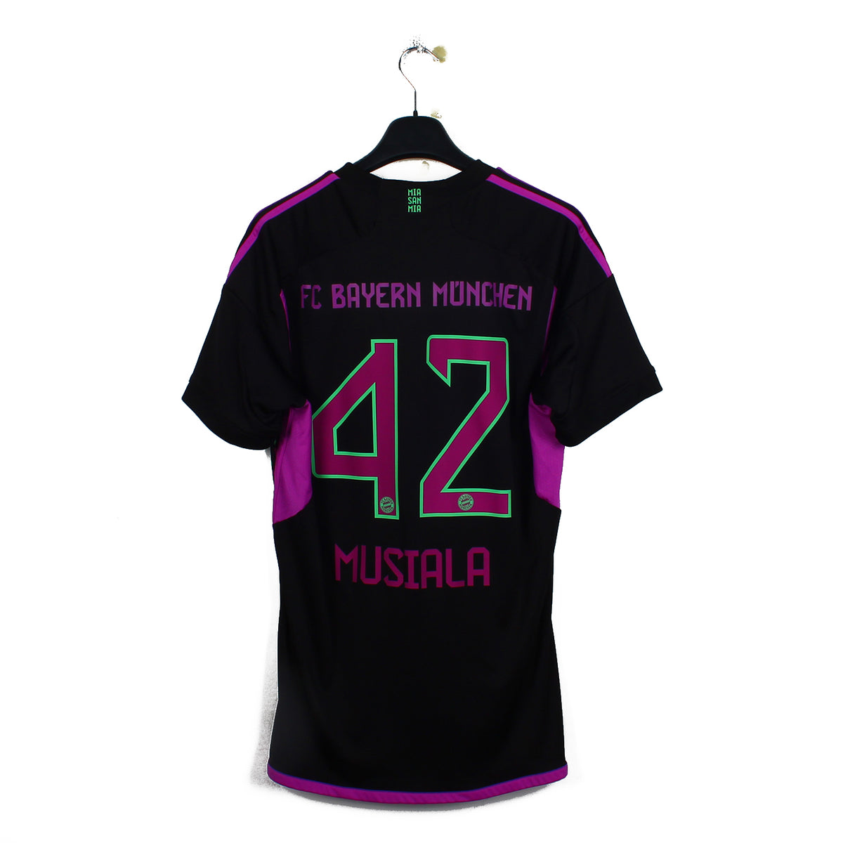 2023/24 - Bayern Munich - Musiala #42 (L)